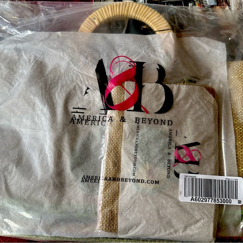 Green and tan color, Jute Tote